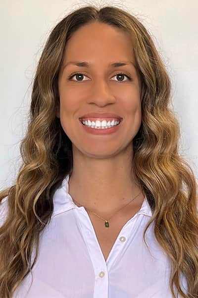pwp-team_0003_Irma Headshot